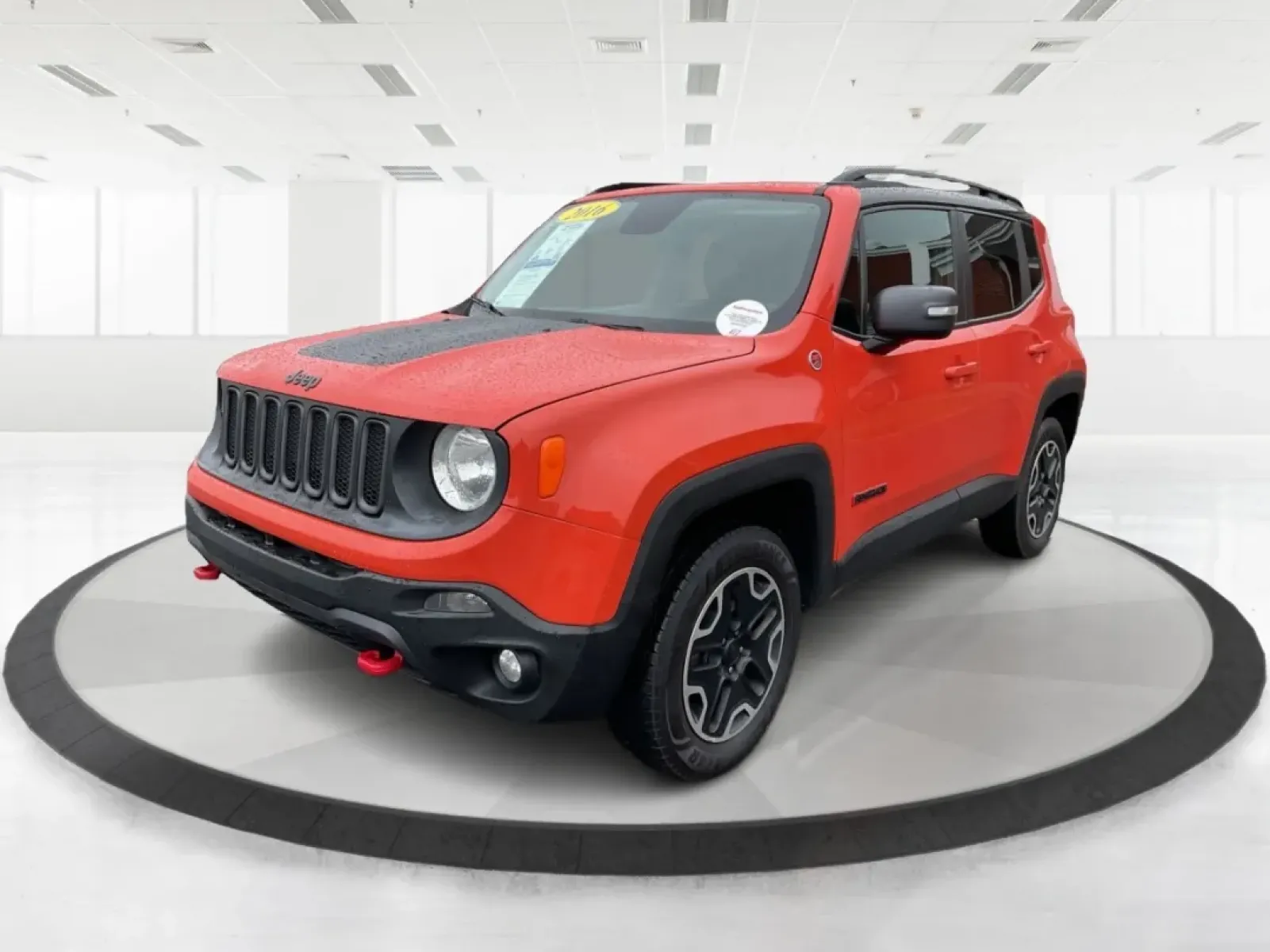 2016 Jeep Renegade Trailhawk (ZACCJBCT1GP) with an Tigershark MultiAir 2.4L I-4 variable valve contro engine, located at 4508 South Dixie Dr, Moraine, OH, 45439, (937) 908-9800, 39.689976, -84.218452 - Embrace adventure and elevate your daily routine with this 2016 Jeep Renegade Trailhawk, a versatile Crossover designed for both urban commuting and weekend escapades. Ideal for budget-conscious buyers, this vehicle combines rugged capability with modern technology, making it perfect for growing fam - Photo#8