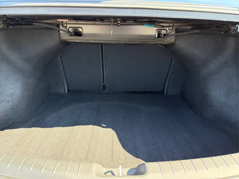 2018 Hyundai Elantra SEL (5NPD84LFXJH) with an Nu 2L I-4 DOHC engine, 6A transmission, located at 880 E. National Road, Vandalia, OH, 45377, (937) 908-9800, 39.891918, -84.183594 - Take the stress out of your daily commute, weekend errands, and road trips around the Miami Valley with this sleek, fuel-friendly **2018 Hyundai Elantra SEL**-a smart sedan for drivers who want dependable transportation, modern comfort, and a payment plan that can fit real life. Whether you're headi - Photo#12