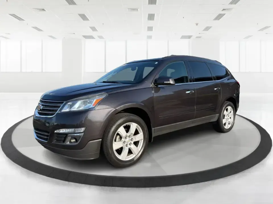 2017 Chevrolet Traverse 1LT (1GNKRGKD6HJ) with an 3.6L V-6 gasoline direct injection engine, 6A transmission, located at 8750 N County Rd 25A, Piqua, OH, 45356, (937) 908-9800, 40.164391, -84.232513 - Road trips to Indian Lake, busy school mornings, and comfortable daily commutes down I75 are exactly what this SUV was built for. If you need a three-row family hauler that still feels confident and composed on Ohio back roads, this **2017 Chevrolet Traverse 1LT** in **Tungsten Metallic** delivers t - Photo#8