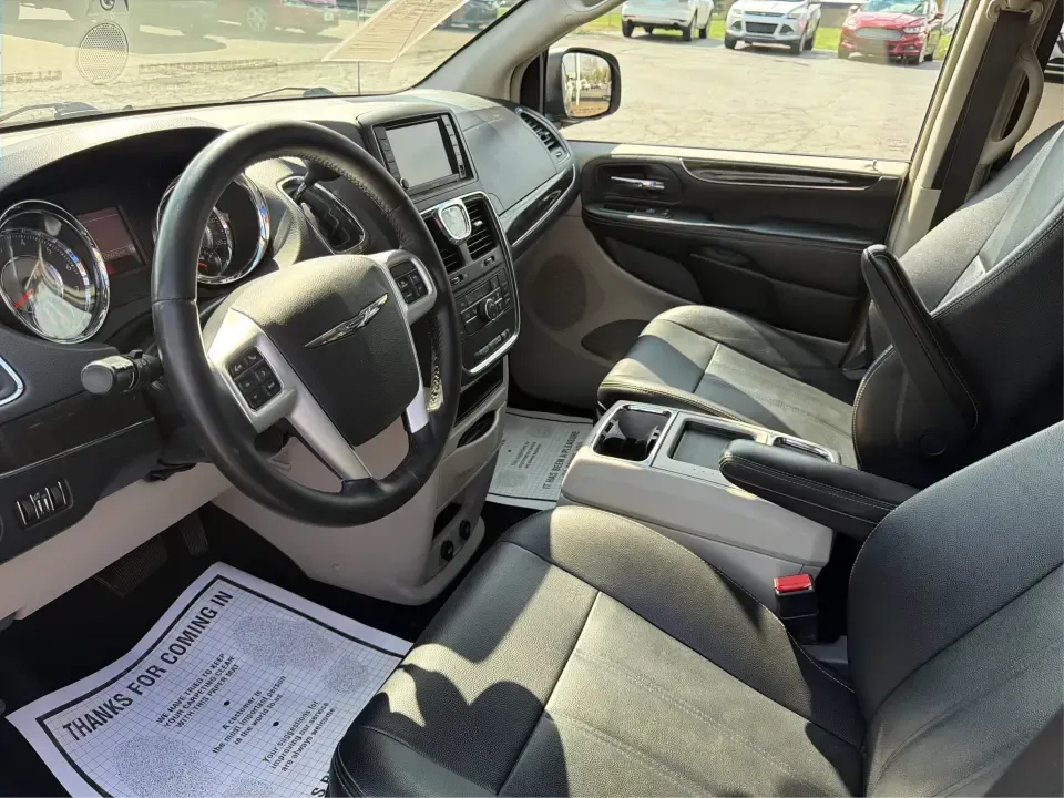 2016 Chrysler Town and Country Touring (2C4RC1BGXGR) with an Pentastar 3.6L V-6 DOHC engine, 6A transmission, located at 1184 Kauffman Ave, Fairborn, OH, 45324, (937) 908-9800, 39.807072, -84.030914 - Life gets busy fast-school drop-offs, long commutes, weekend tournaments, and the occasional road trip to reset. The 2016 Chrysler Town and Country Touring is built for that real-life rhythm, giving you minivan practicality with comfort features that make every mile easier. Finished in Brilliant B - Photo#9