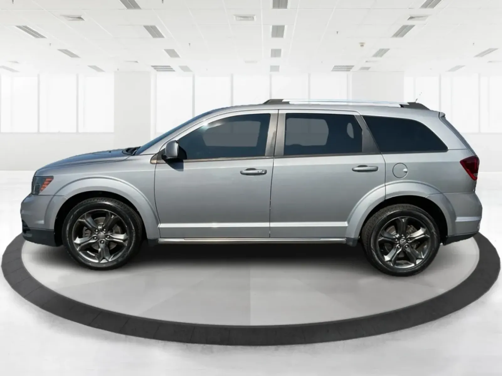 2016 Dodge Journey Crossroad Plus (3C4PDDGG2GT) with an Pentastar 3.6L V-6 DOHC engine, located at 1099 N County Rd 25A , Troy, OH, 45373, (937) 908-9800, 40.057079, -84.212883 - **Adventure Awaits with the 2016 Dodge Journey Crossroad Plus** <br /> <br /> Are you ready for your next family road trip or weekend adventure? The 2016 Dodge Journey Crossroad Plus is designed for those who crave versatility and comfort in their daily lives. This SUV is perfect for growing familie - Photo#5