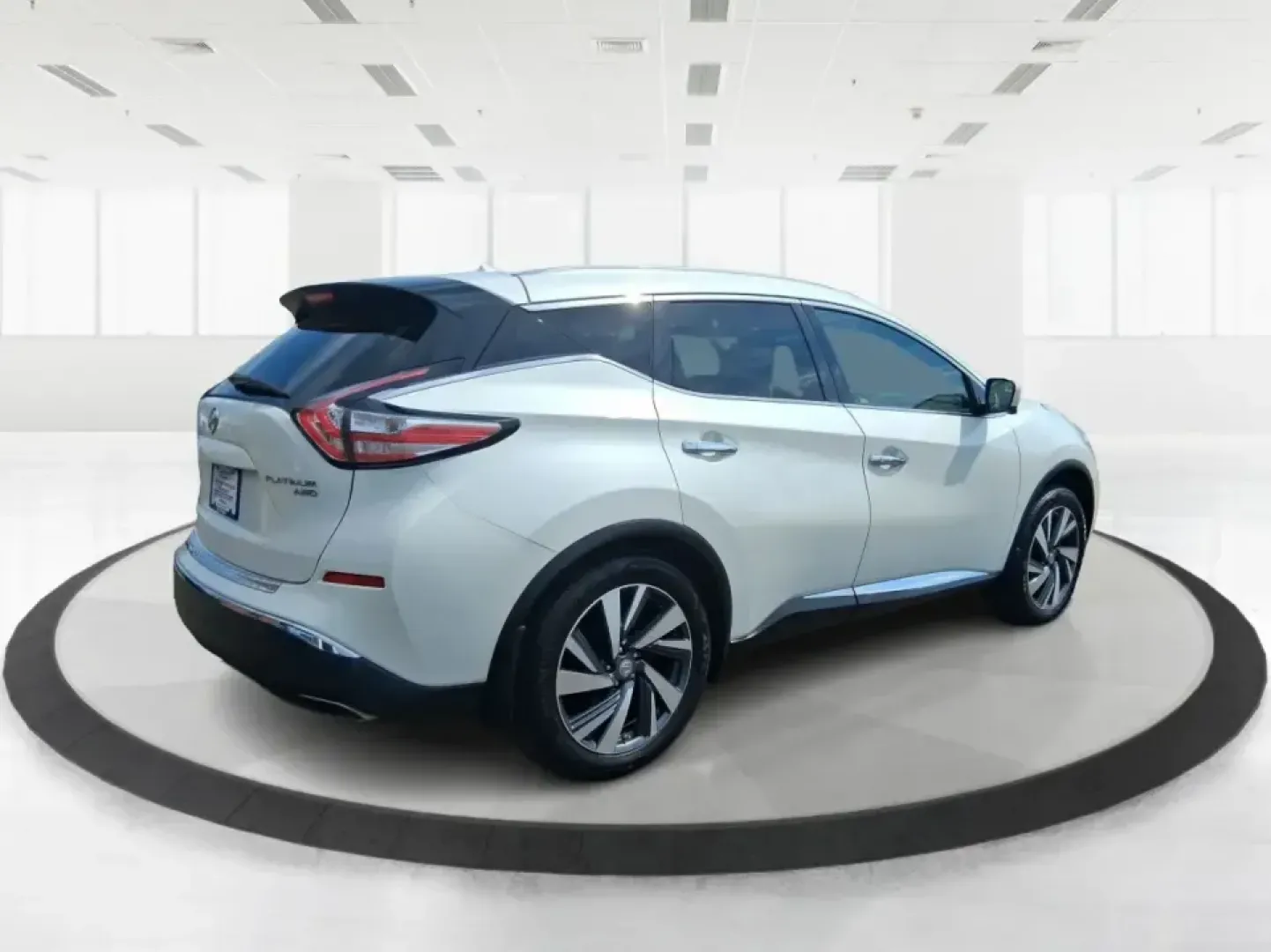 2015 Nissan Murano Platinum (5N1AZ2MH3FN) with an 3.5L V-6 DOHC engine, Continuously Variable Transmission transmission, located at 1951 S Dayton Lakeview Rd., New Carlisle, OH, 45344, (937) 908-9800, 39.890999, -84.050255 - Need one SUV that can handle the weekday commute, keep everyone comfortable on family errands, and still feel upscale for a weekend getaway to John Bryan State Park or a day trip through Dayton? This 2015 Nissan Murano Platinum AWD in Pearl White is built for exactly that kind of real-life driving-s - Photo#2