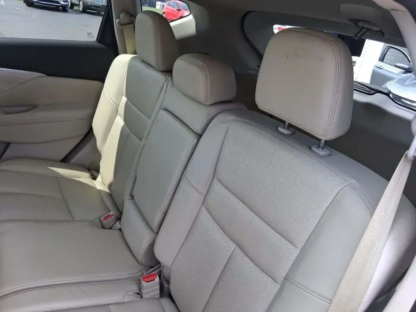 2015 Nissan Murano Platinum (5N1AZ2MH3FN) with an 3.5L V-6 DOHC engine, Continuously Variable Transmission transmission, located at 1951 S Dayton Lakeview Rd., New Carlisle, OH, 45344, (937) 908-9800, 39.890999, -84.050255 - Need one SUV that can handle the weekday commute, keep everyone comfortable on family errands, and still feel upscale for a weekend getaway to John Bryan State Park or a day trip through Dayton? This 2015 Nissan Murano Platinum AWD in Pearl White is built for exactly that kind of real-life driving-s - Photo#10