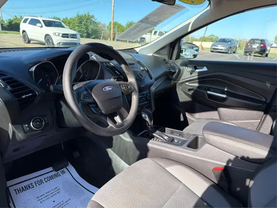 2018 Ford Escape SE (1FMCU0GD6JU) with an 1.5L L4 DOHC 16V engine, 6A transmission, located at 4508 South Dixie Dr, Moraine, OH, 45439, (937) 908-9800, 39.689976, -84.218452 - Pack up the kids, load the groceries, or point the nose toward a weekend getaway-this 2018 Ford Escape SE is the kind of compact SUV that fits real life in Moraine. With a comfortable cabin, smart tech, and easy-to-park size, it's ideal for long commutes up I75, quick errands along South Dixie Dr, o - Photo#9