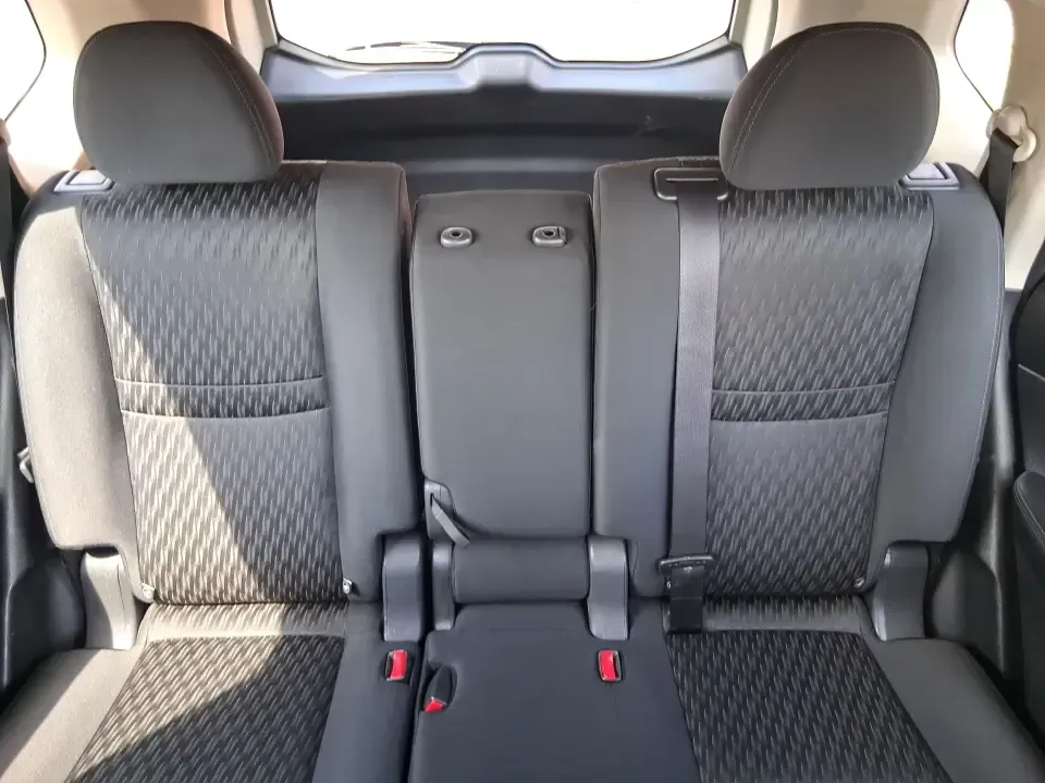 2018 Nissan Rogue S (KNMAT2MV3JP) with an 2.5L I-4 DOHC engine, CVT transmission, located at 1099 N County Rd 25A , Troy, OH, 45373, (937) 908-9800, 40.057079, -84.212883 - Pack up the family for a weekend at Miami County Park, tackle a snowy morning commute up I75, or load up groceries after an afternoon in historic downtown Troy-this 2018 Nissan Rogue S is the kind of SUV that fits real life in Troy, Ohio. With confident AWD capability and practical comfort, it's ide - Photo#14