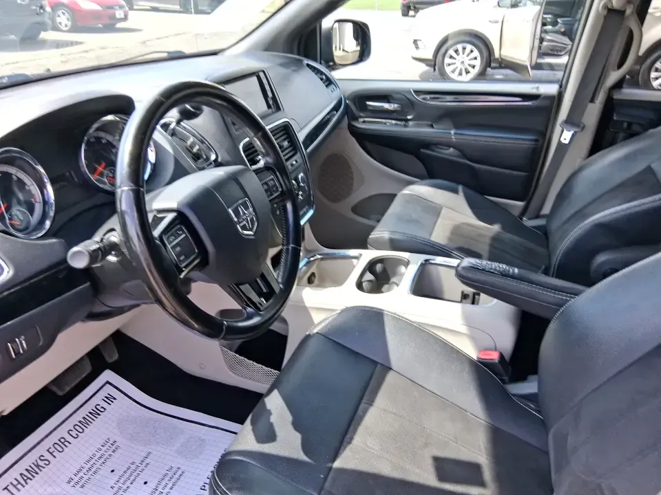 2019 Dodge Grand Caravan SXT (2C4RDGCG0KR) with an Pentastar 3.6L V-6 DOHC engine, 6A transmission, located at 880 E. National Road, Vandalia, OH, 45377, (937) 908-9800, 39.891918, -84.183594 - Load up the kids, the groceries, the sports gear, and still have room for a weekend road trip-this 2019 Dodge Grand Caravan SXT is built for real life in Vandalia. If your days include school drop-offs, long commutes down I-75, or quick runs along E. National Road, this spacious passenger van delive - Photo#9