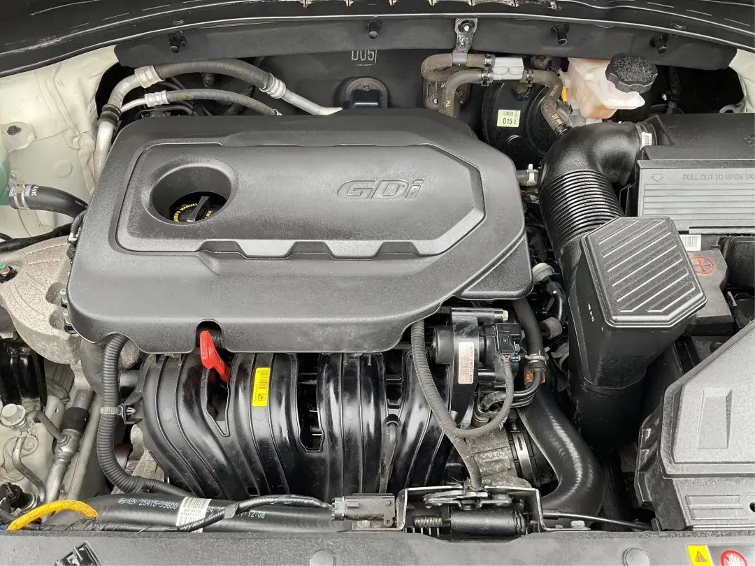 2018 Kia Sportage LX (KNDPMCACXJ7) with an Theta II 2.4L I-4 gasoline direct injection engine, located at 1230 East Main St, Xenia, OH, 45385, (937) 908-9800, 39.688026, -83.910172 - **Discover Your Next Adventure with the 2018 Kia Sportage LX at Advantage Car and Credit!**<br /> <br /> Are you searching for the perfect vehicle that can seamlessly transition from daily commutes to weekend getaways? Look no further than this stunning 2018 Kia Sportage LX, available now at Advanta - Photo#10