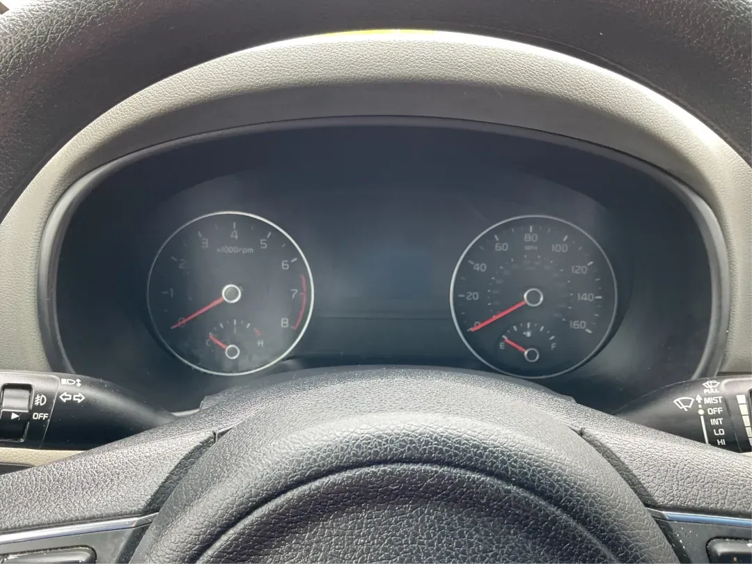 2018 Kia Sportage LX (KNDPMCACXJ7) with an Theta II 2.4L I-4 gasoline direct injection engine, located at 1230 East Main St, Xenia, OH, 45385, (937) 908-9800, 39.688026, -83.910172 - **Discover Your Next Adventure with the 2018 Kia Sportage LX at Advantage Car and Credit!**<br /> <br /> Are you searching for the perfect vehicle that can seamlessly transition from daily commutes to weekend getaways? Look no further than this stunning 2018 Kia Sportage LX, available now at Advanta - Photo#14