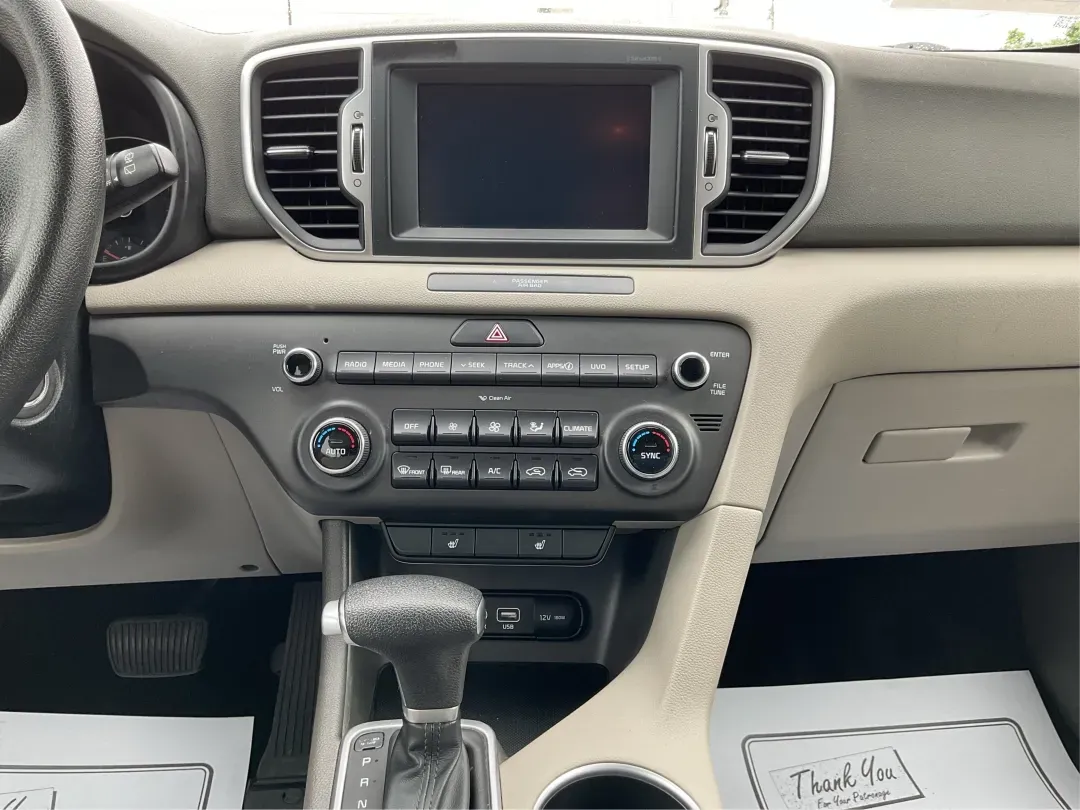 2018 Kia Sportage LX (KNDPMCACXJ7) with an Theta II 2.4L I-4 gasoline direct injection engine, 6A transmission, located at 1099 N County Rd 25A , Troy, OH, 45373, (937) 908-9800, 40.057079, -84.212883 - **Discover Your Next Adventure with the 2018 Kia Sportage LX at Advantage Car and Credit!**<br /> <br /> Are you searching for the perfect vehicle that can seamlessly transition from daily commutes to weekend getaways? Look no further than this stunning 2018 Kia Sportage LX, available now at Advanta - Photo#12