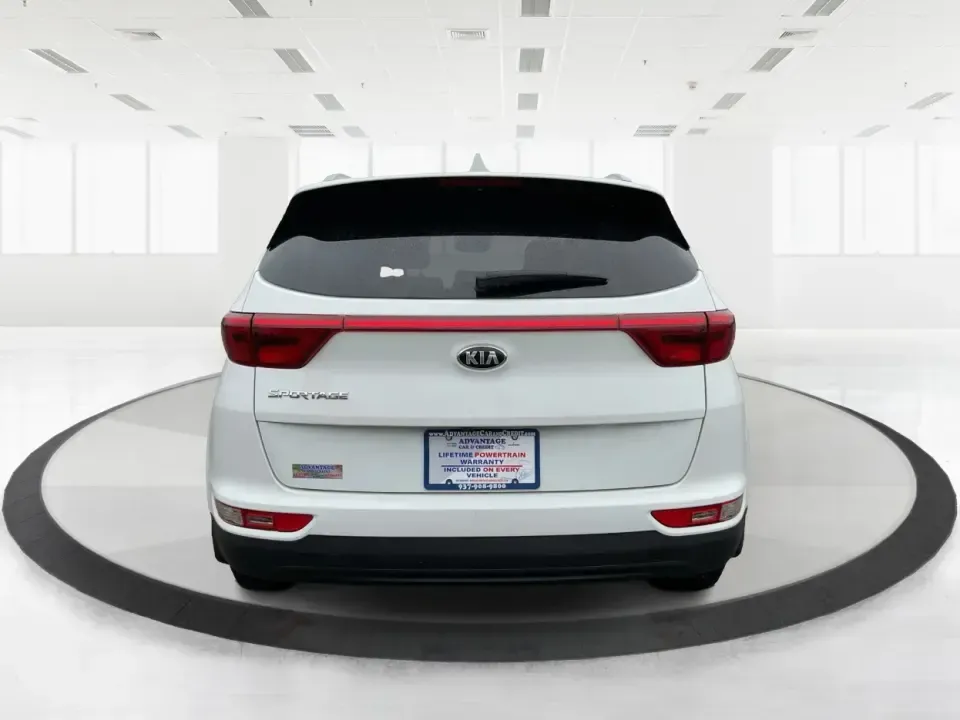 2018 Kia Sportage LX (KNDPMCACXJ7) with an Theta II 2.4L I-4 gasoline direct injection engine, 6A transmission, located at 1099 N County Rd 25A , Troy, OH, 45373, (937) 908-9800, 40.057079, -84.212883 - **Discover Your Next Adventure with the 2018 Kia Sportage LX at Advantage Car and Credit!**<br /> <br /> Are you searching for the perfect vehicle that can seamlessly transition from daily commutes to weekend getaways? Look no further than this stunning 2018 Kia Sportage LX, available now at Advanta - Photo#2