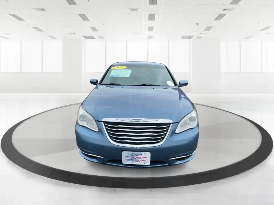 2011 Chrysler 200 Touring (1C3BC1FG5BN) with an 3.6L V6 DOHC 24V engine, 6-Speed Automatic transmission, located at 1099 N County Rd 25A , Troy, OH, 45373, (937) 908-9800, 40.057079, -84.212883 - **Discover Your Perfect Sedan for Everyday Adventures at Advantage Car and Credit in Fairborn, OH**<br /> <br /> Are you on the hunt for a reliable sedan that fits effortlessly into your everyday life? Look no further! At Advantage Car and Credit, located at 1184 Kauffman Ave, Fairborn, OH 45324, we - Photo#7