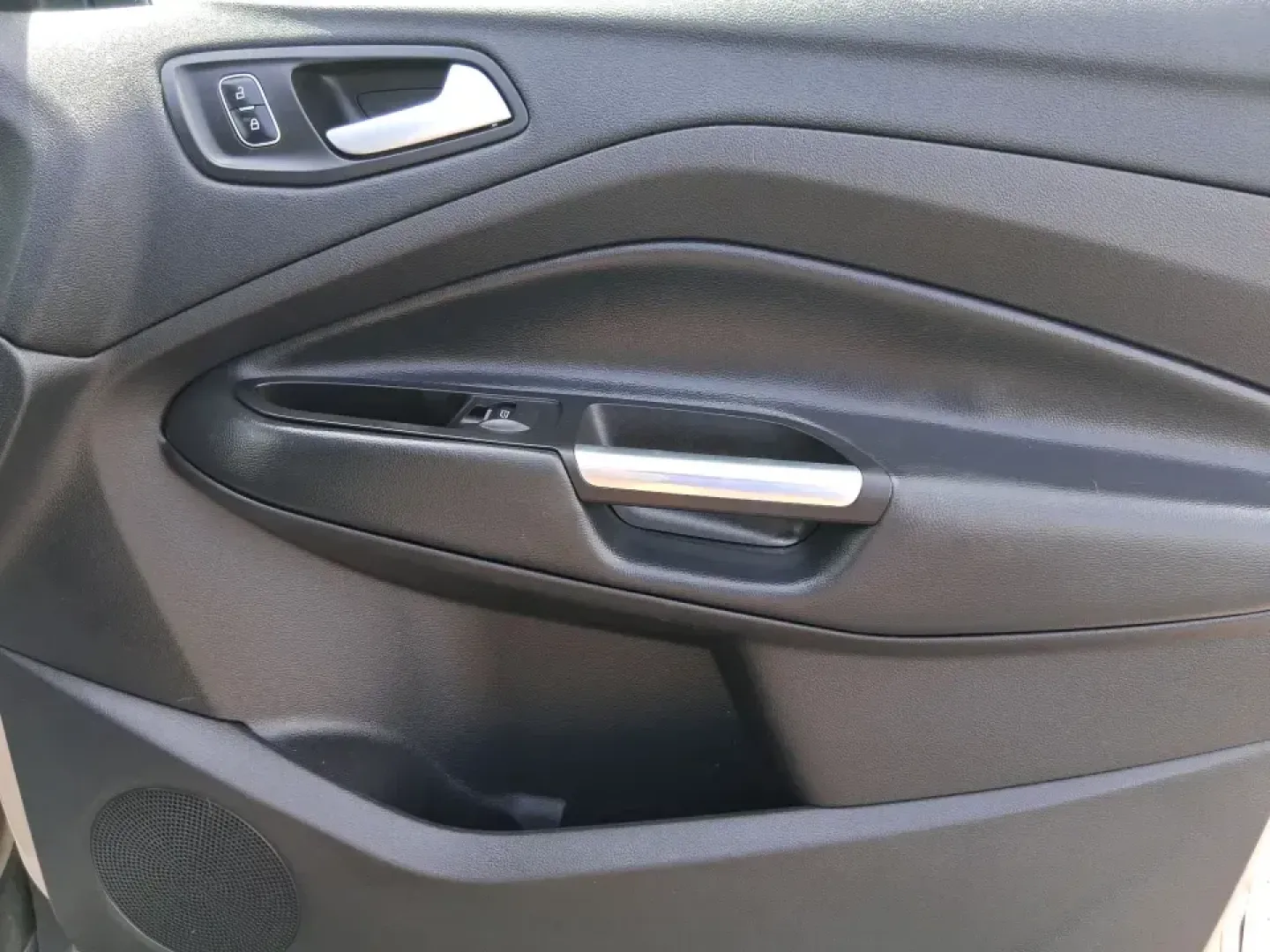 2017 Ford Escape Titanium (1FMCU9JD2HU) with an 1.5L L4 DOHC 16V engine, 6A transmission, located at 1230 East Main St, Xenia, OH, 45385, (937) 908-9800, 39.688026, -83.910172 - Whether you're a busy commuter running up and down US-35, a growing family juggling school drop-offs, or a weekend explorer heading out toward John Bryan State Park, this 2017 Ford Escape Titanium is the kind of compact SUV that fits real life in Xenia. With confident AWD capability, upscale comfort- Photo#20