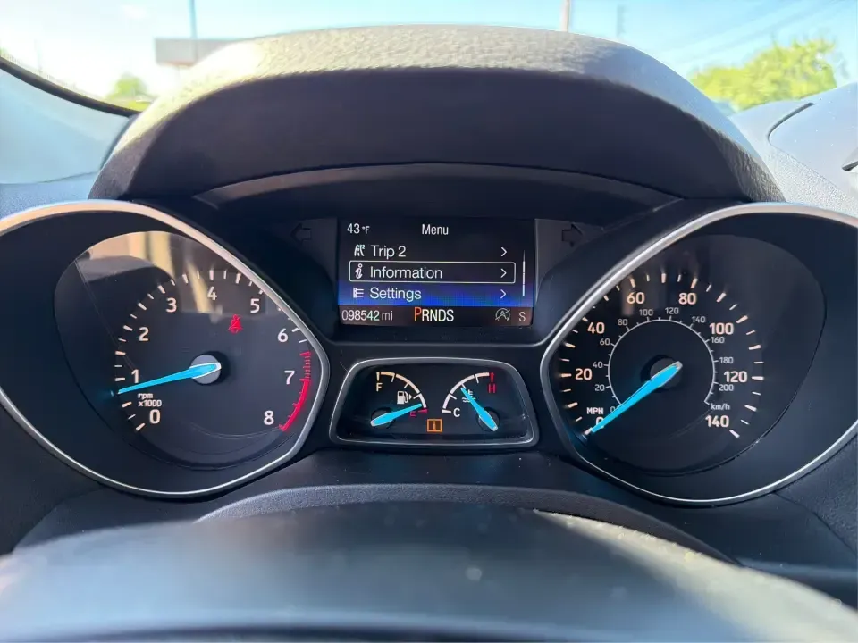 2017 Ford Escape SE (1FMCU0GD2HU) with an 1.5L L4 DOHC 16V engine, 6A transmission, located at 401 Woodman Dr, Riverside, OH, 45431, (937) 908-9800, 39.760899, -84.123421 - Picture a weekday that starts with a smooth commute up N County Rd 25A, turns into easy school drop-offs, and ends with a weekend escape to Indian Lake or a quick run down I75 for shopping and dinner-this 2017 Ford Escape SE is built for real life in and around Piqua, Ohio. Finished in standout Whit - Photo#15