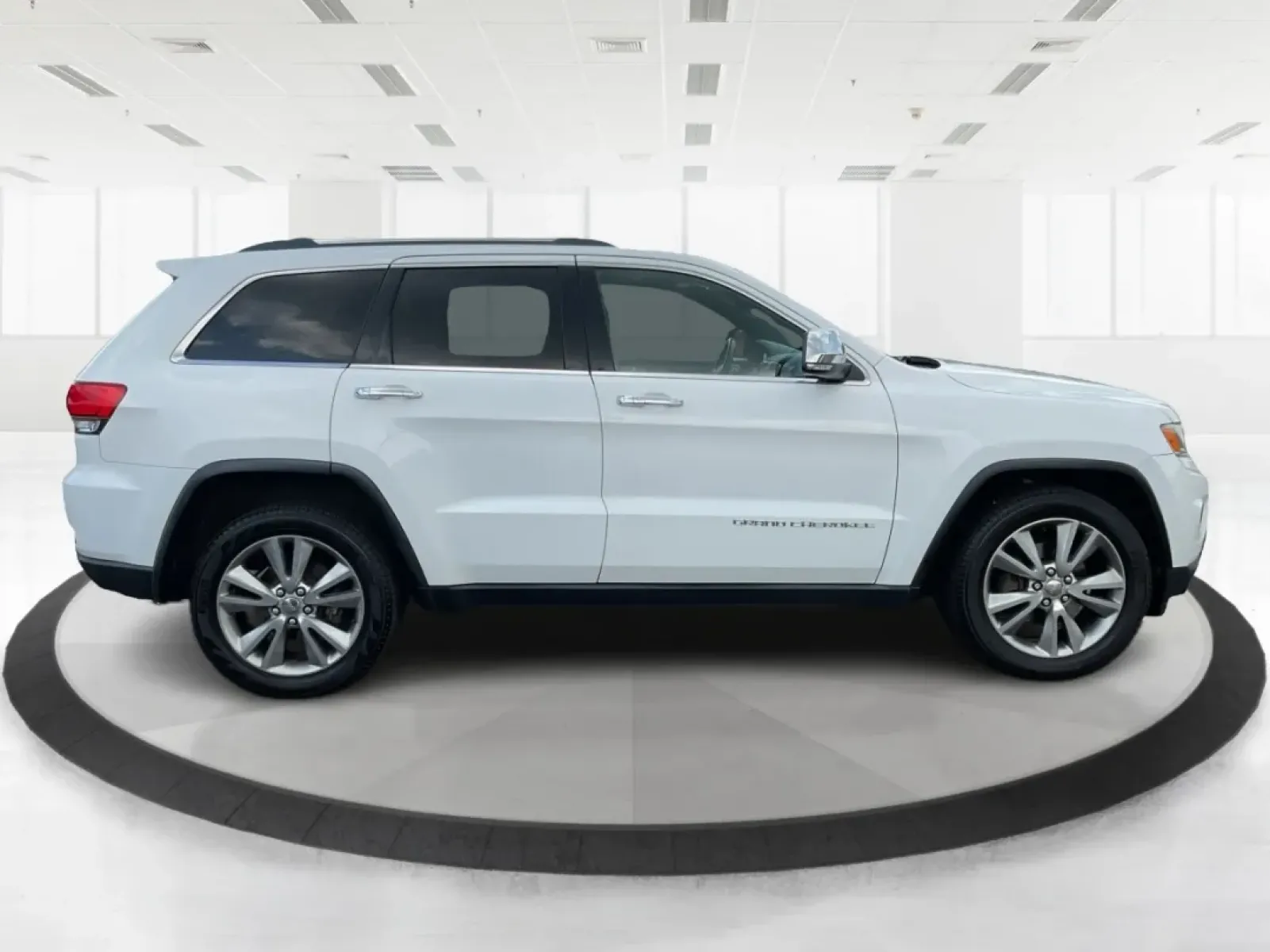 2014 Jeep Grand Cherokee Limited (1C4RJFBGXEC) with an Other engine, located at 1099 N County Rd 25A , Troy, OH, 45373, (937) 908-9800, 40.057079, -84.212883 - **Adventure Awaits: 2014 Jeep Grand Cherokee Limited Perfect for Your Next Family Road Trip!**<br /> <br /> Are you ready to embark on your next adventure? The 2014 Jeep Grand Cherokee Limited is here to elevate your driving experience, whether you're navigating the bustling streets of Fairborn, OH - Photo#1
