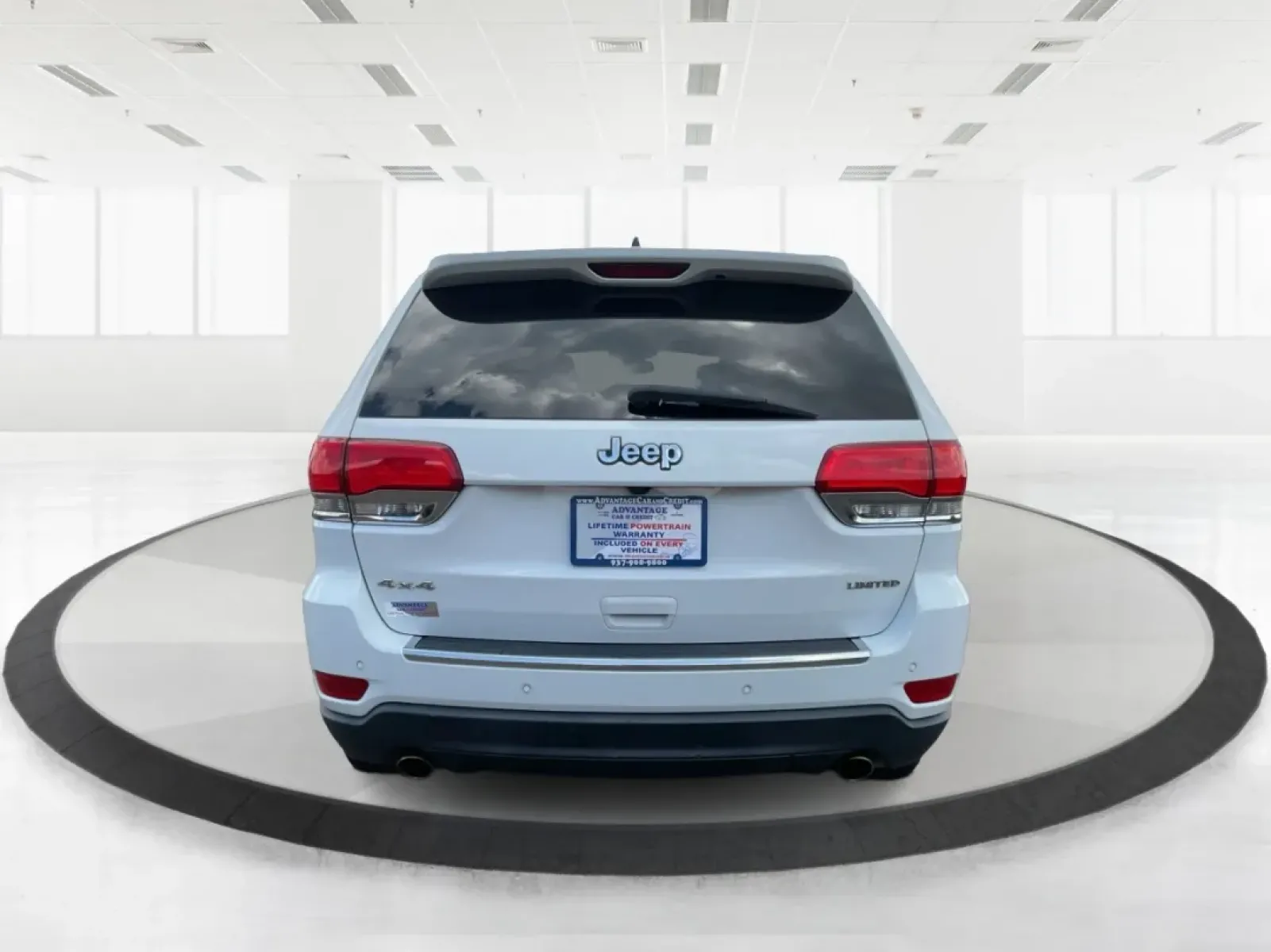 2014 Jeep Grand Cherokee Limited (1C4RJFBGXEC) with an Other engine, located at 1099 N County Rd 25A , Troy, OH, 45373, (937) 908-9800, 40.057079, -84.212883 - **Adventure Awaits: 2014 Jeep Grand Cherokee Limited Perfect for Your Next Family Road Trip!**<br /> <br /> Are you ready to embark on your next adventure? The 2014 Jeep Grand Cherokee Limited is here to elevate your driving experience, whether you're navigating the bustling streets of Fairborn, OH - Photo#3