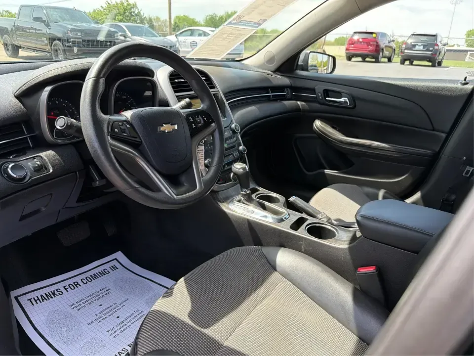 2015 Chevrolet Malibu 1LT (1G11C5SL5FF) with an ECOTEC 2.5L I-4 gasoline direct injection engine, 6-Speed Automatic transmission, located at 1951 S Dayton Lakeview Rd., New Carlisle, OH, 45344, (937) 908-9800, 39.890999, -84.050255 - Need a dependable, comfortable sedan for the daily commute between New Carlisle and Dayton, school drop-offs, or easy weekend getaways to Springfield? This 2015 Chevrolet Malibu 1LT is built for real-life driving-smooth on I70, easy to park around downtown New Carlisle, and efficient enough to keep - Photo#9