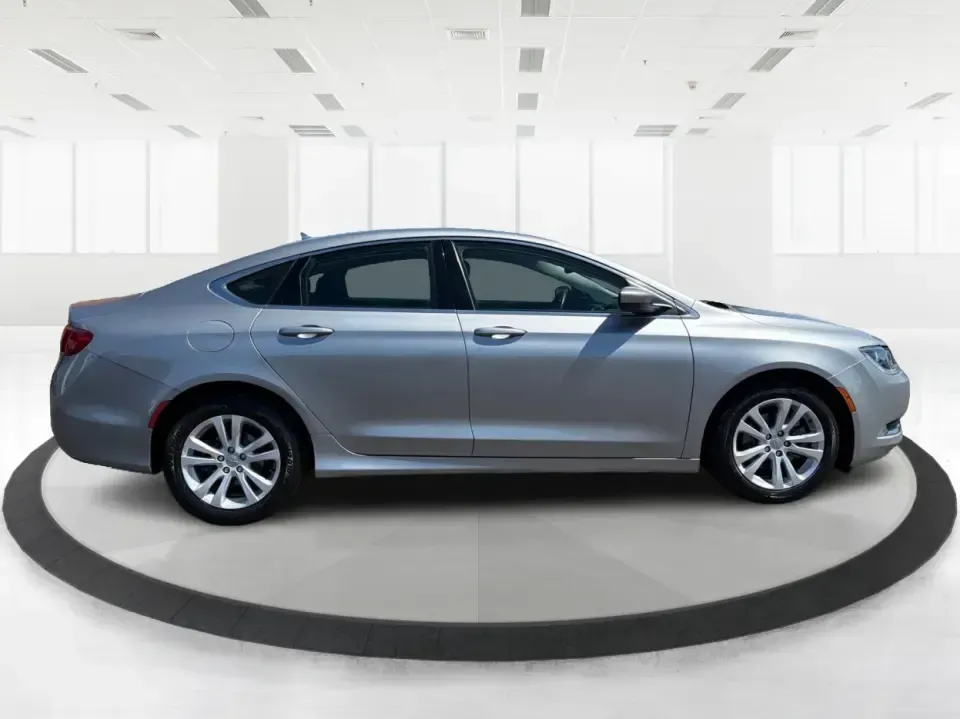 2016 Chrysler 200 Limited Platinum (1C3CCCABXGN) with an 2.4L L4 DOHC 16V engine, 9A transmission, located at 1184 Kauffman Ave, Fairborn, OH, 45324, (937) 908-9800, 39.807072, -84.030914 - 2016 Chrysler 200 Limited Platinum - Photo#1