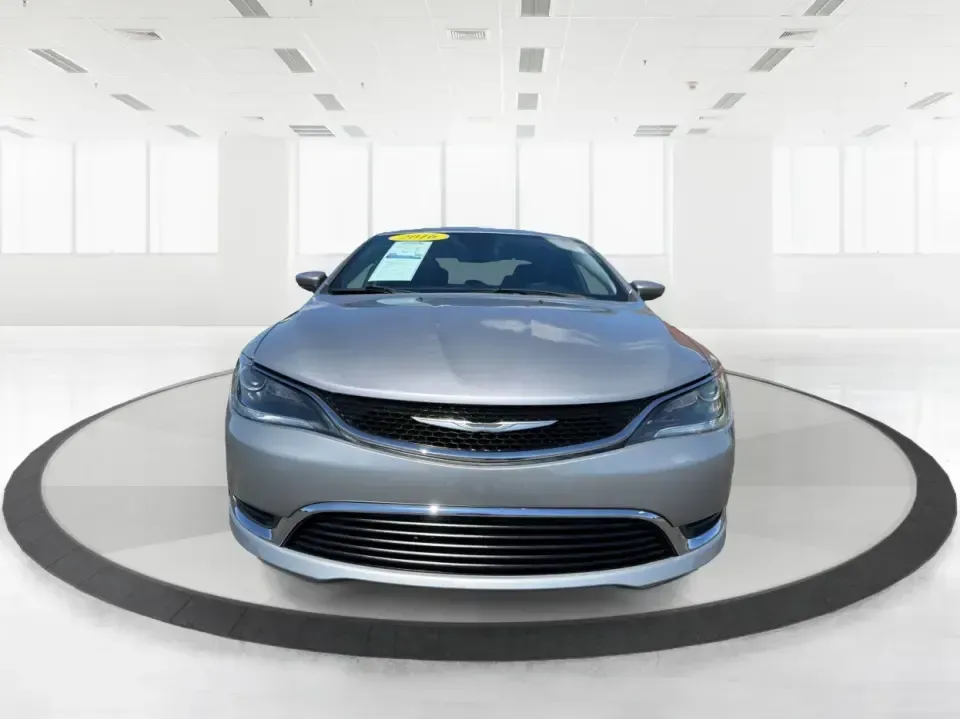 2016 Chrysler 200 Limited Platinum (1C3CCCABXGN) with an 2.4L L4 DOHC 16V engine, 9A transmission, located at 1184 Kauffman Ave, Fairborn, OH, 45324, (937) 908-9800, 39.807072, -84.030914 - 2016 Chrysler 200 Limited Platinum - Photo#7