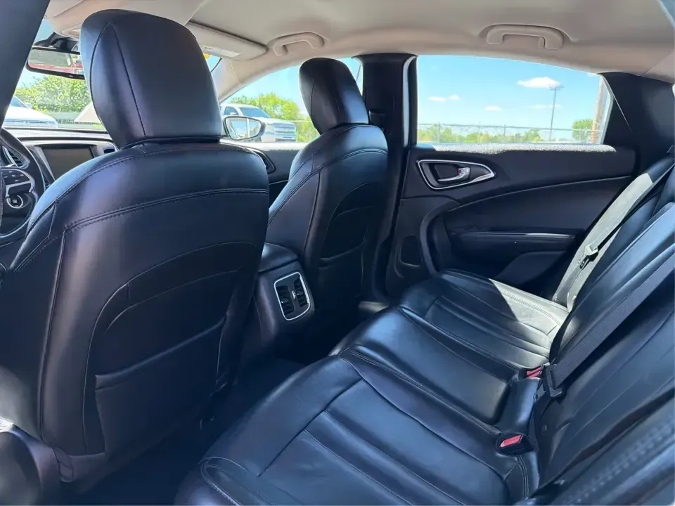 2016 Chrysler 200 Limited Platinum (1C3CCCABXGN) with an 2.4L L4 DOHC 16V engine, 9A transmission, located at 1184 Kauffman Ave, Fairborn, OH, 45324, (937) 908-9800, 39.807072, -84.030914 - 2016 Chrysler 200 Limited Platinum - Photo#10