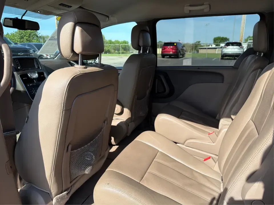 2015 Chrysler Town and Country Touring (2C4RC1BG6FR) with an 3.6L V-6 DOHC engine, 6-Speed Automatic transmission, located at 1230 East Main St, Xenia, OH, 45385, (937) 908-9800, 39.688026, -83.910172 - Load up the kids, the gear, and the snacks-this 2015 Chrysler Town and Country Touring is built for real-life family schedules, long commutes, and weekend getaways without the stress. Whether you're shuttling to practice, carpooling through Greene County, or planning a road trip that starts on US- - Photo#10