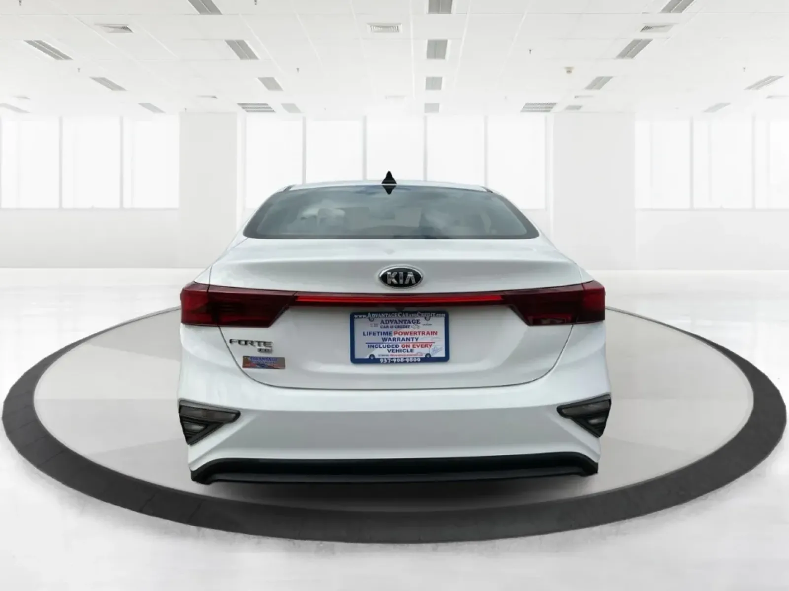 2019 Kia Forte FE (3KPF24AD2KE) with an 2L I-4 DOHC engine, located at 1099 N County Rd 25A , Troy, OH, 45373, (937) 908-9800, 40.057079, -84.212883 - **Experience Freedom with the 2019 Kia Forte: Your Ideal Companion for Daily Adventures!**<br /> <br /> Are you looking for a reliable sedan that effortlessly combines style, comfort, and efficiency? Look no further than the 2019 Kia Forte, available now at Advantage Car and Credit in Fairborn, OH. - Photo#3