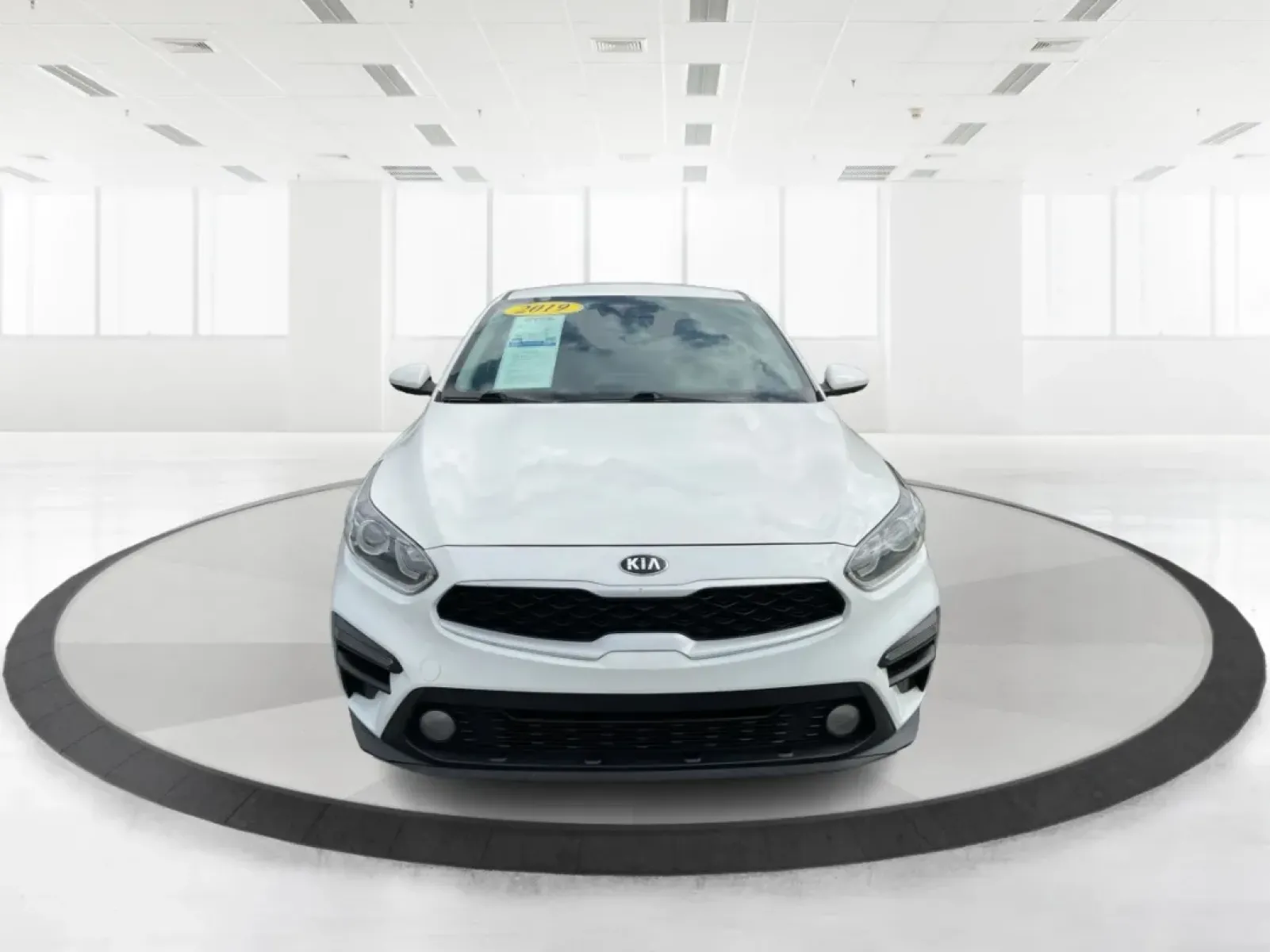 2019 Kia Forte FE (3KPF24AD2KE) with an 2L I-4 DOHC engine, located at 1099 N County Rd 25A , Troy, OH, 45373, (937) 908-9800, 40.057079, -84.212883 - **Experience Freedom with the 2019 Kia Forte: Your Ideal Companion for Daily Adventures!**<br /> <br /> Are you looking for a reliable sedan that effortlessly combines style, comfort, and efficiency? Look no further than the 2019 Kia Forte, available now at Advantage Car and Credit in Fairborn, OH. - Photo#7