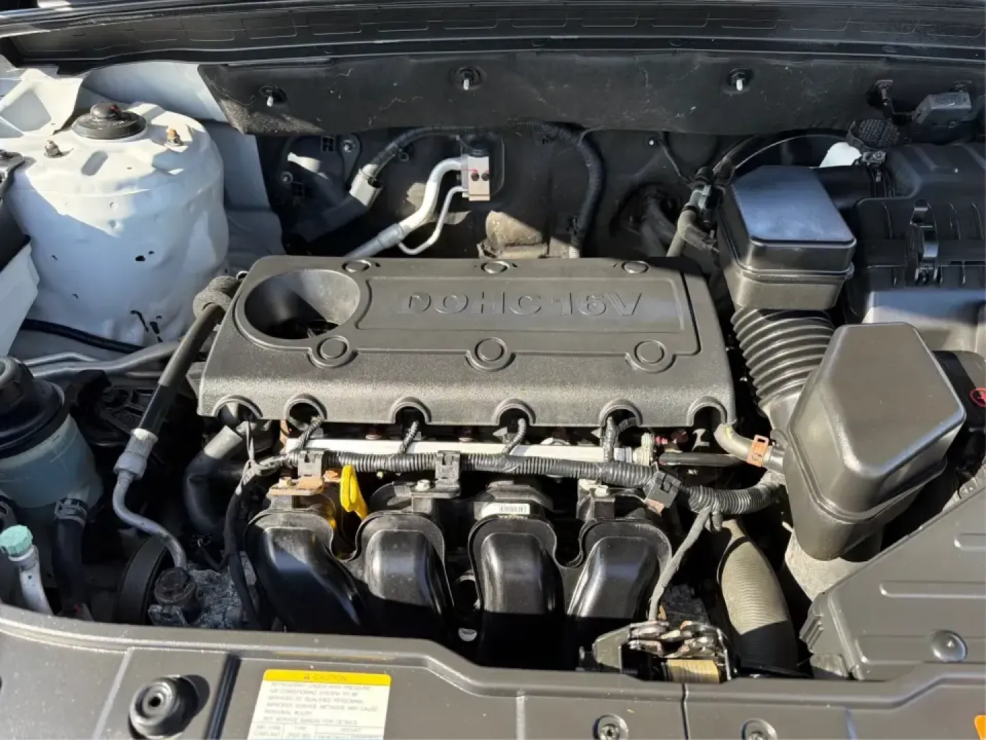 2013 Kia Sorento LX (5XYKT3A12DG) with an 2.4L I-4 DOHC engine, 6-Speed Automatic transmission, located at 8750 N County Rd 25A, Piqua, OH, 45356, (937) 908-9800, 40.164391, -84.232513 - Need one SUV that can handle the school run, a long commute up I75, and a weekend getaway to Indian Lake without blowing your budget? This 2013 Kia Sorento LX in Satin Metal is a practical, road-trip-ready SUV that's sized for real life-easy to park, comfortable for passengers, and versatile enough - Photo#11