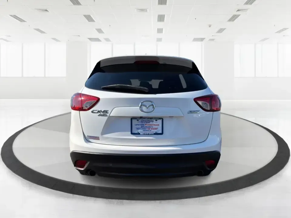 2016 Mazda CX-5 Touring (JM3KE4CYXG0) with an SKYACTIV-G 2.5L I-4 gasoline direct injection engine, 6-Speed Automatic transmission, located at 1184 Kauffman Ave, Fairborn, OH, 45324, (937) 908-9800, 39.807072, -84.030914 - Pack up the kids, load the groceries, or point the nose toward a weekend road trip-this 2016 Mazda CX-5 Touring is the kind of SUV that fits real life in Piqua. With confident all-weather capability and a comfortable, well-equipped cabin, it's a smart choice for commuters running up and down I75, fa - Photo#3