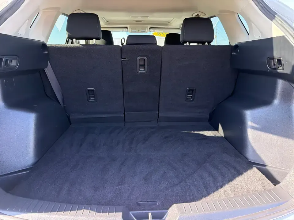 2016 Mazda CX-5 Touring (JM3KE4CYXG0) with an SKYACTIV-G 2.5L I-4 gasoline direct injection engine, 6-Speed Automatic transmission, located at 1184 Kauffman Ave, Fairborn, OH, 45324, (937) 908-9800, 39.807072, -84.030914 - Pack up the kids, load the groceries, or point the nose toward a weekend road trip-this 2016 Mazda CX-5 Touring is the kind of SUV that fits real life in Piqua. With confident all-weather capability and a comfortable, well-equipped cabin, it's a smart choice for commuters running up and down I75, fa - Photo#12