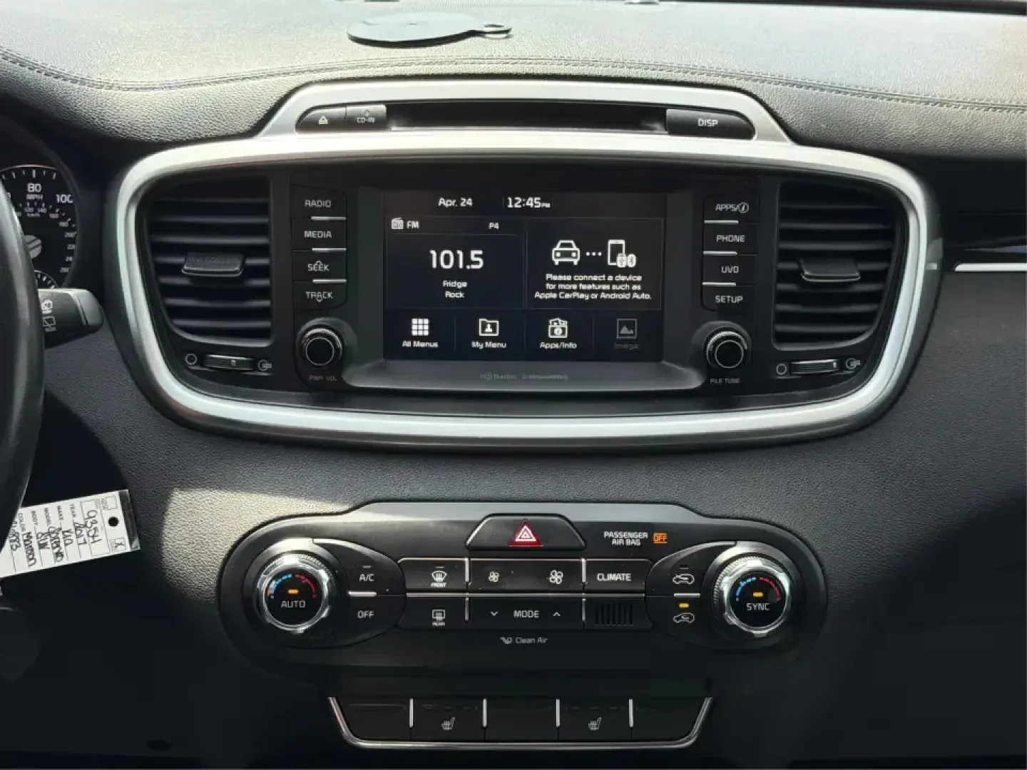 2017 Kia Sorento L 2WD (5XYPG4A31HG) with an 2.4L L4 DOHC 16V engine, 6-Speed Automatic transmission, located at 4508 South Dixie Dr, Moraine, OH, 45439, (937) 908-9800, 39.689976, -84.218452 - Pack up the kids, load the groceries, and still have room for a spontaneous weekend escape to Carillon Historical Park or a day exploring Cox Arboretum-this 2017 Kia Sorento L 2WD is the kind of practical SUV that fits real Moraine and Dayton-area life. With three-row versatility in a midsize footpr - Photo#13