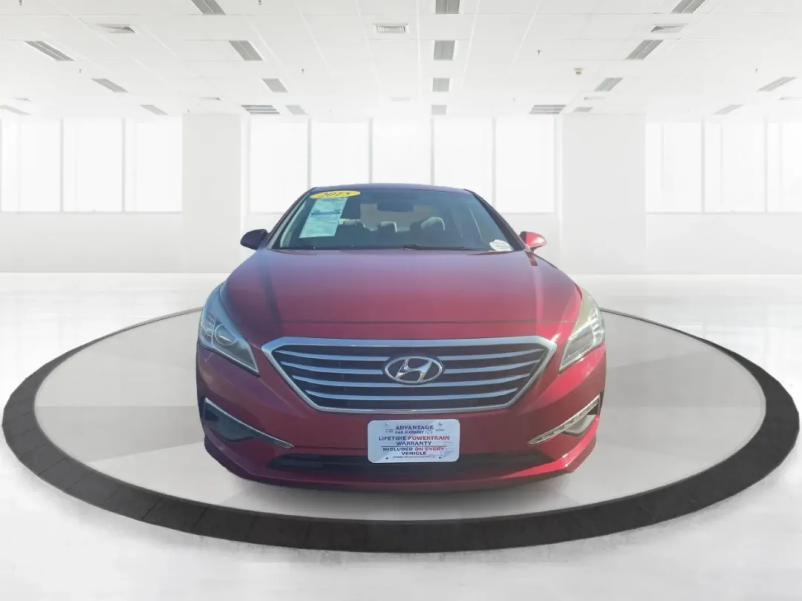 2015 Hyundai Sonata SE (5NPE24AFXFH) with an 2.4L I-4 gasoline direct injection engine, located at 1099 N County Rd 25A , Troy, OH, 45373, (937) 908-9800, 40.057079, -84.212883 - Discover the perfect balance of style, comfort, and reliability with the 2015 Hyundai Sonata SE, available now at Advantage Car and Credit in Fairborn, OH. Whether you're commuting to work, running errands in the nearby neighborhoods of Wright-Patterson Air Force Base, or heading out for a weekend a - Photo#7