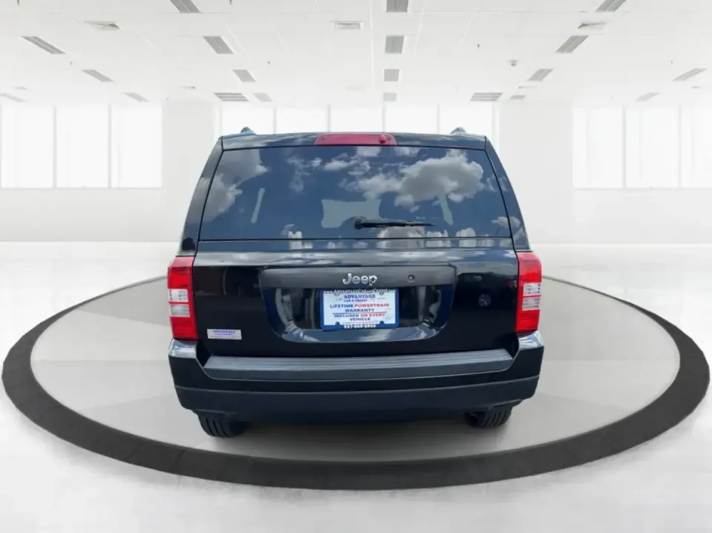 2014 Jeep Patriot Sport (1C4NJPBB0ED) with an 2.4L L4 DOHC 16V engine, located at 880 E. National Road, Vandalia, OH, 45377, (937) 908-9800, 39.891918, -84.183594 - Weekend getaways to the MetroParks, daily commutes down I75, or school-dropoff runs around Vandalia-this 2014 Jeep Patriot Sport is built for the kind of real-life driving that mixes practicality with a little adventure. Finished in Black Clearcoat with a versatile SUV body style, it's an easy fit f - Photo#3