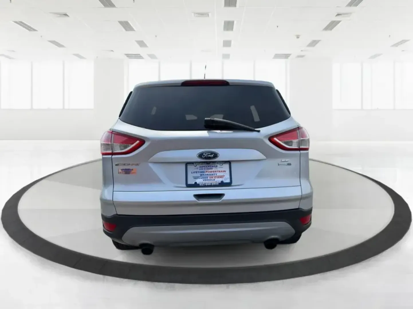 2015 Ford Escape SE (1FMCU9G98FU) with an 2.0L L4 DOHC 16V engine, 6-Speed Automatic transmission, located at 1099 N County Rd 25A , Troy, OH, 45373, (937) 908-9800, 40.057079, -84.212883 - Weekday commutes down I75, school drop-offs around Troy City Schools, and spontaneous weekend trips to Charleston Falls Preserve all get easier when you have an SUV that's the right size, the right power, and the right fit for your budget. This 2015 Ford Escape SE in Ingot Silver is built for real-l - Photo#3