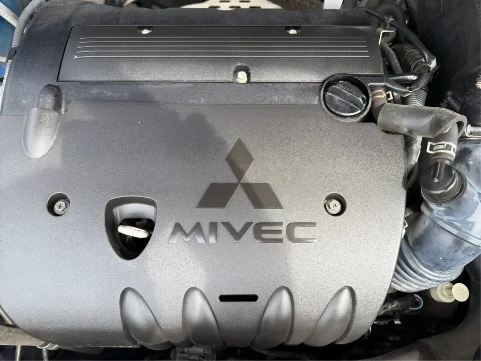 2019 Mitsubishi Outlander 2.0 LE (JA4AP3AU9KU) with an 2L I-4 DOHC engine, 5M transmission, located at 1099 N County Rd 25A , Troy, OH, 45373, (937) 908-9800, 40.057079, -84.212883 - Need a versatile SUV that fits real life in West Central Ohio-school drop-offs, grocery runs, and weekend getaways up I75? This 2019 Mitsubishi Outlander 2.0 LE in striking Octane Blue Metallic is a smart pick for drivers who want everyday practicality, confident safety tech, and flexible financing- Photo#11