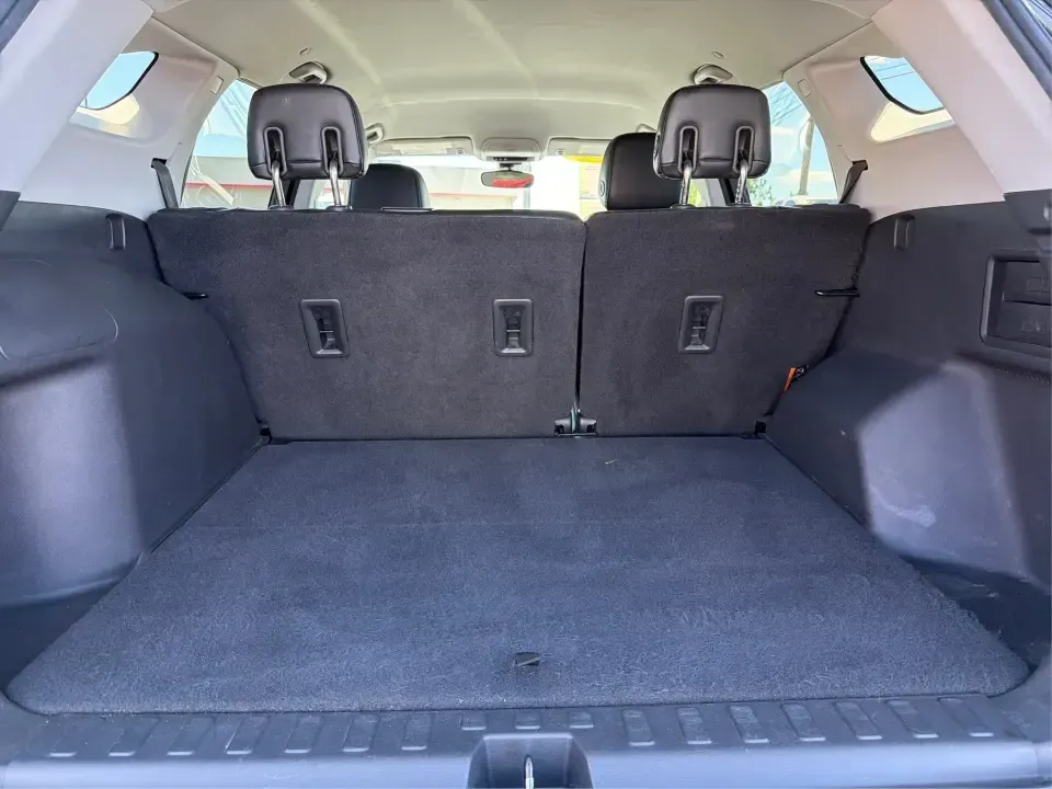 2020 GMC Terrain AWD SLT (3GKALVEV8LL) with an 1.4L L4 DOHC 16V TURBO engine, 6A transmission, located at 8750 N County Rd 25A, Piqua, OH, 45356, (937) 908-9800, 40.164391, -84.232513 - Picture your next Ohio weekend: a comfortable SUV packed for the kids' soccer tournament at Piqua High School, a quick run down N County Rd 25A for groceries, and an easy cruise on I-75 for a day trip to Dayton. This 2020 GMC Terrain AWD SLT is built for real life-commuting, family hauling, and road- Photo#12