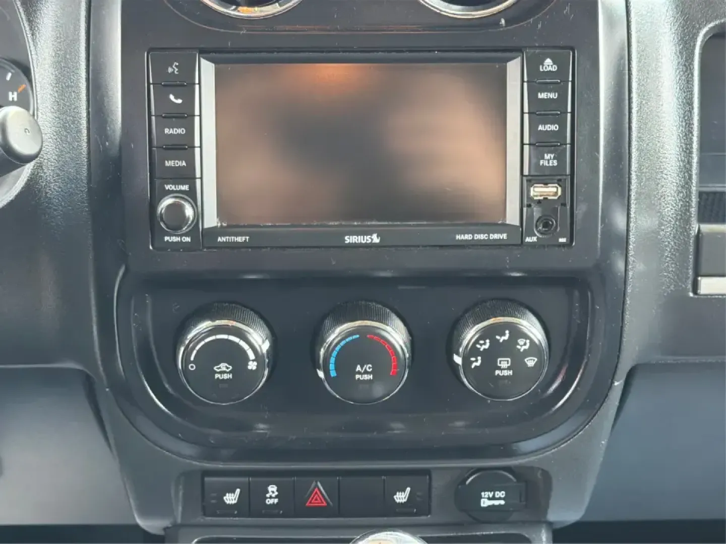 2016 Jeep Patriot Latitude (1C4NJRFB0GD) with an 2.4L I-4 DOHC engine, located at 8750 N County Rd 25A, Piqua, OH, 45356, (937) 908-9800, 40.164391, -84.232513 - Weekend escapes to Indian Lake, snowy morning commutes up I75, or everyday school-and-grocery runs around Miami County-this 2016 Jeep Patriot Latitude is built for the kind of Ohio life that doesn't slow down when the weather turns. With confident 4WD/AWD capability and SUV practicality, it's a smar - Photo#13