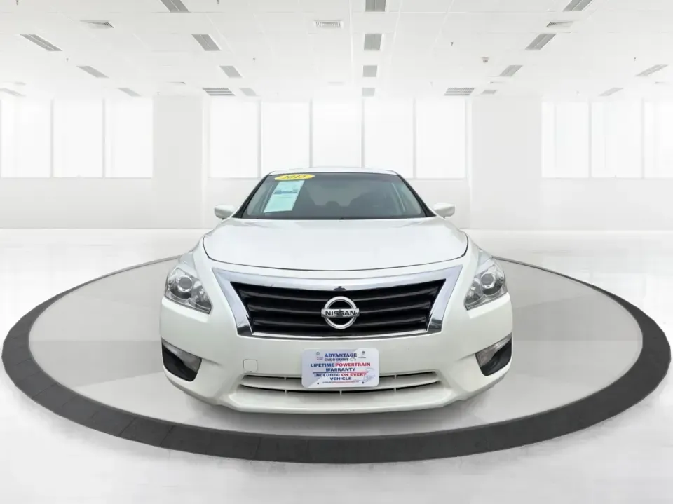 2015 Nissan Altima 2.5 S (1N4AL3AP9FC) with an 2.5L I-4 DOHC engine, Continuously Variable Transmission transmission, located at 1184 Kauffman Ave, Fairborn, OH, 45324, (937) 908-9800, 39.807072, -84.030914 - Need a dependable sedan for daily commuting between Fairborn and Dayton, campus runs to Wright State, or comfortable weekend drives out toward Yellow Springs? This **2015 Nissan Altima 2.5 S** delivers the kind of real-world practicality busy schedules demand-fuel-friendly performance, a roomy cabin - Photo#7