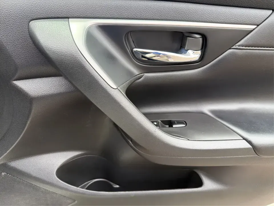 2015 Nissan Altima 2.5 S (1N4AL3AP9FC) with an 2.5L I-4 DOHC engine, Continuously Variable Transmission transmission, located at 1184 Kauffman Ave, Fairborn, OH, 45324, (937) 908-9800, 39.807072, -84.030914 - Need a dependable sedan for daily commuting between Fairborn and Dayton, campus runs to Wright State, or comfortable weekend drives out toward Yellow Springs? This **2015 Nissan Altima 2.5 S** delivers the kind of real-world practicality busy schedules demand-fuel-friendly performance, a roomy cabin - Photo#19