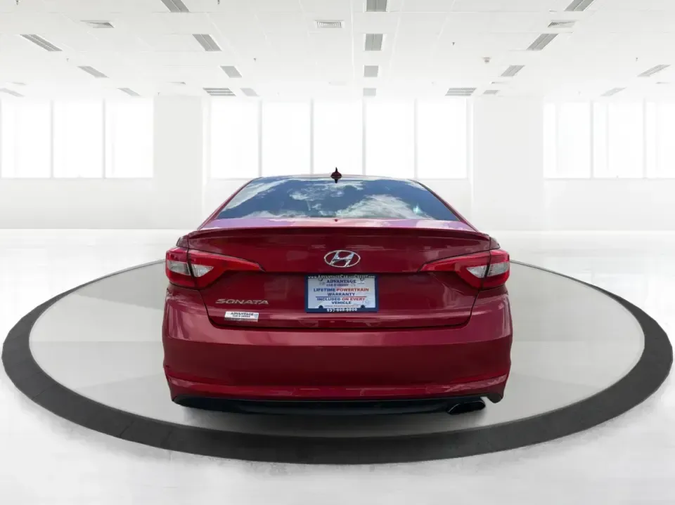 2017 Hyundai Sonata SE (5NPE24AF8HH) with an 2.4L L4 DOHC 16V engine, 7-Speed Automatic transmission, located at 8750 N County Rd 25A, Piqua, OH, 45356, (937) 908-9800, 40.164391, -84.232513 - Ready for a dependable commuter that still looks sharp pulling into work, school pickup, or a weekend dinner in town? This Scarlet Red 2017 Hyundai Sonata SE is a practical, comfortable sedan that fits real-life schedules in Piqua, Ohio-whether you're cruising up N County Rd 25A, heading toward I75 - Photo#3