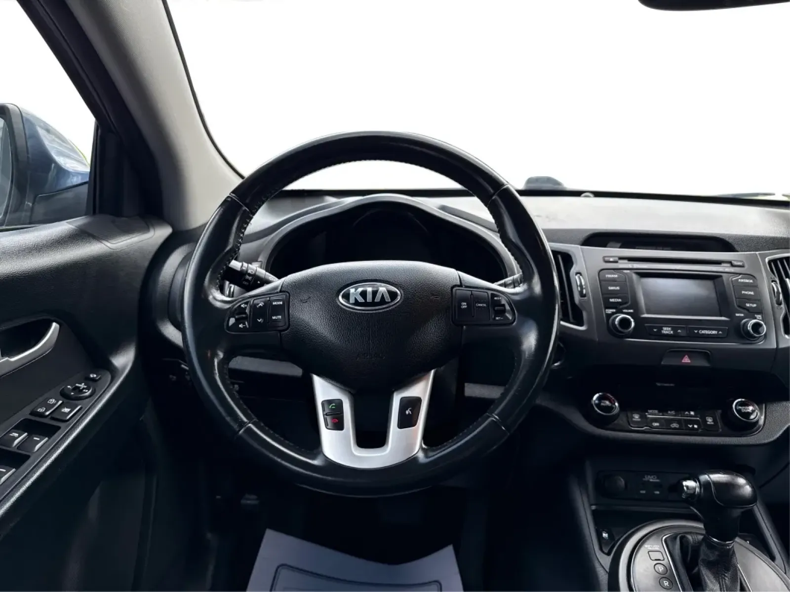 2013 Kia Sportage EX (KNDPCCA25D7) with an 2.4L I-4 DOHC engine, located at 1099 N County Rd 25A , Troy, OH, 45373, (937) 908-9800, 40.057079, -84.212883 - **Elevate Your Adventures with the 2013 Kia Sportage EX - Perfect for Every Journey!**<br /> <br /> Are you ready to take your daily commutes and weekend getaways to the next level? Look no further than this 2013 Kia Sportage EX, available now at Advantage Car and Credit in Fairborn, OH. This versat - Photo#21