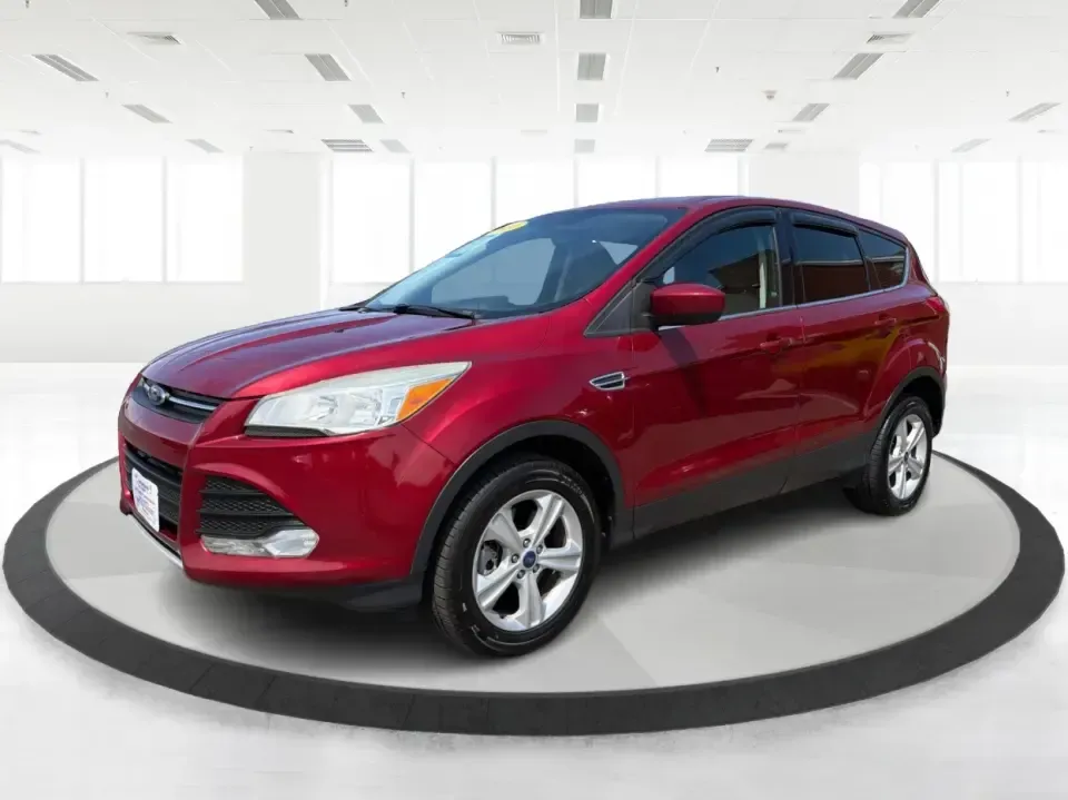 2014 Ford Escape SE (1FMCU9G9XEU) with an 2.0L L4 DOHC 16V engine, 6-Speed Automatic transmission, located at 4508 South Dixie Dr, Moraine, OH, 45439, (937) 908-9800, 39.689976, -84.218452 - Picture your next Ohio weekend: the kids loaded up for a day at Carillon Historical Park, a cooler in back for a picnic at Cox Arboretum, or a quick escape down I75 for a last-minute road trip-without worrying about whether your SUV can handle rain, slush, or a fully packed cargo area. This 2014 For - Photo#8
