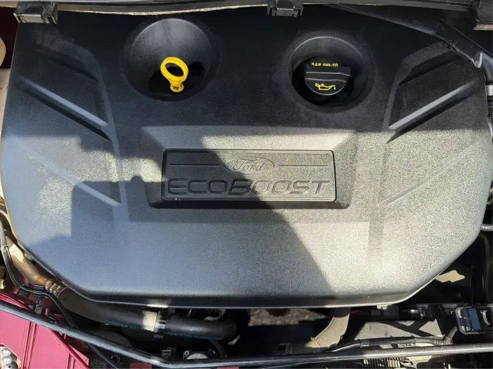 2014 Ford Escape SE (1FMCU9G9XEU) with an 2.0L L4 DOHC 16V engine, 6-Speed Automatic transmission, located at 4508 South Dixie Dr, Moraine, OH, 45439, (937) 908-9800, 39.689976, -84.218452 - Picture your next Ohio weekend: the kids loaded up for a day at Carillon Historical Park, a cooler in back for a picnic at Cox Arboretum, or a quick escape down I75 for a last-minute road trip-without worrying about whether your SUV can handle rain, slush, or a fully packed cargo area. This 2014 For - Photo#11