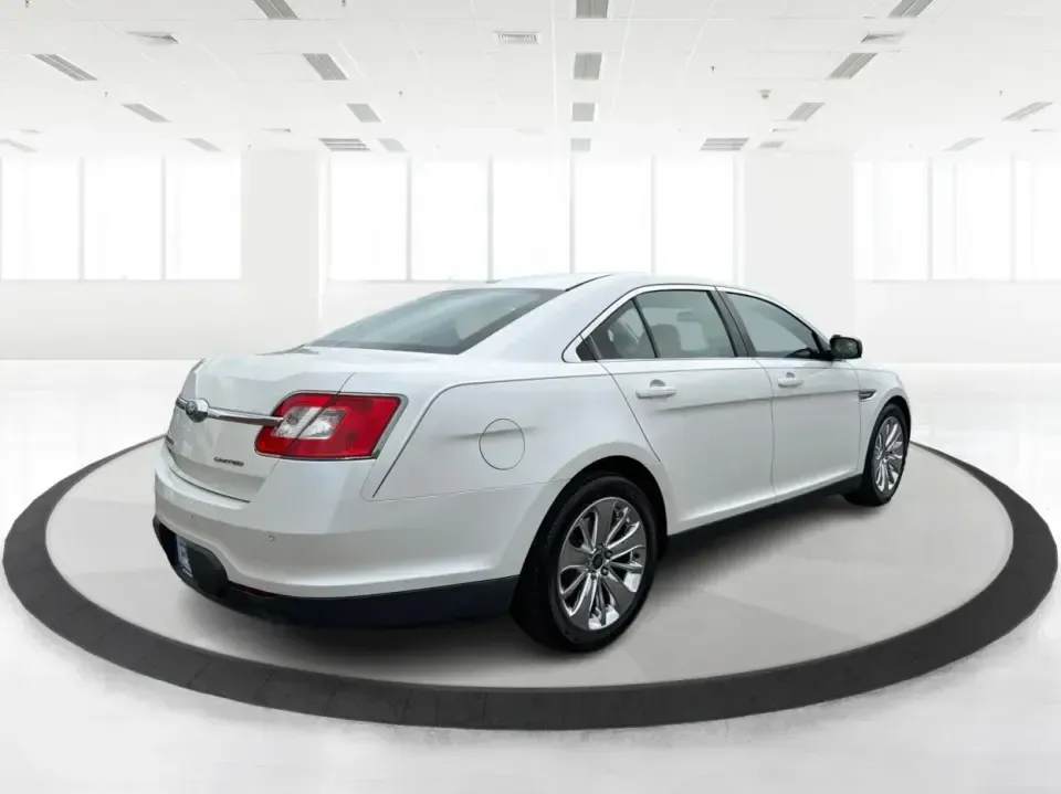 2012 Ford Taurus Limited (1FAHP2FW7CG) with an Duratec 3.5L V-6 DOHC engine, 6-Speed Automatic transmission, located at 401 Woodman Dr, Riverside, OH, 45431, (937) 908-9800, 39.760899, -84.123421 - Need a comfortable, confidence-inspiring sedan for long commutes down I-675, quick errands near The Greene, or smooth weekend drives to Downtown Dayton? This 2012 Ford Taurus Limited is built for real life-quiet, spacious, and loaded with premium features that make every mile feel easier, whether yo - Photo#2