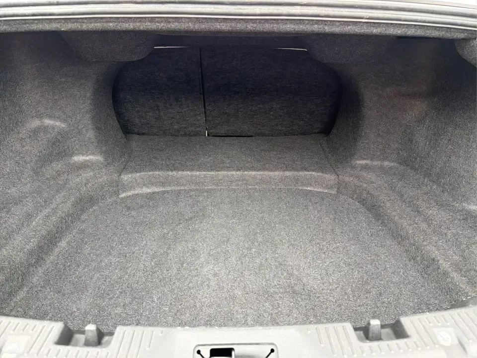 2012 Ford Taurus Limited (1FAHP2FW7CG) with an Duratec 3.5L V-6 DOHC engine, 6-Speed Automatic transmission, located at 401 Woodman Dr, Riverside, OH, 45431, (937) 908-9800, 39.760899, -84.123421 - Need a comfortable, confidence-inspiring sedan for long commutes down I-675, quick errands near The Greene, or smooth weekend drives to Downtown Dayton? This 2012 Ford Taurus Limited is built for real life-quiet, spacious, and loaded with premium features that make every mile feel easier, whether yo - Photo#12