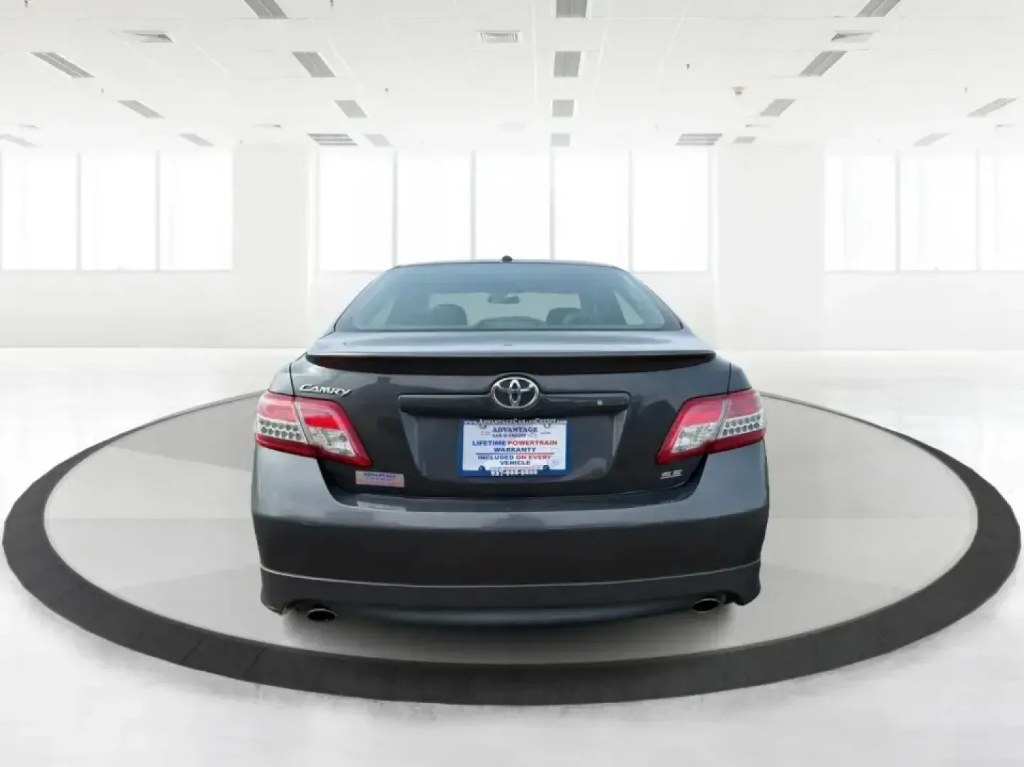 2011 Toyota Camry SE V6 (4T1BK3EK9BU) with an 3.5L V-6 DOHC engine, 6-Speed Automatic transmission, located at 4508 South Dixie Dr, Moraine, OH, 45439, (937) 908-9800, 39.689976, -84.218452 - Need a commuter that can eat up I75 miles all week, then still feel sporty for a Saturday drive past the Great Miami River or out toward the Miami Valley? This 2011 Toyota Camry SE V6 is the kind of practical-yet-fun sedan that fits real life in Piqua-reliable for work runs, comfortable for family e - Photo#3