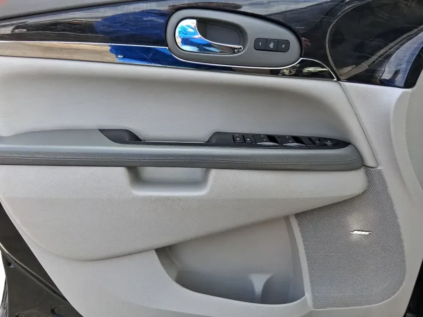 2016 Buick Enclave Leather (5GAKRBKD6GJ) with an 3.6L V-6 gasoline direct injection engine, 6-Speed Automatic Overdrive transmission, located at 401 Woodman Dr, Riverside, OH, 45431, (937) 908-9800, 39.760899, -84.123421 - Pack up the kids, cue up a road-trip playlist, and point the hood toward a weekend at Riverscape MetroPark or a quick run up I675-this 2016 Buick Enclave Leather is built for real life in the Miami Valley. With three-row flexibility, a smooth ride, and premium comfort, it's a smart pick for growing - Photo#18