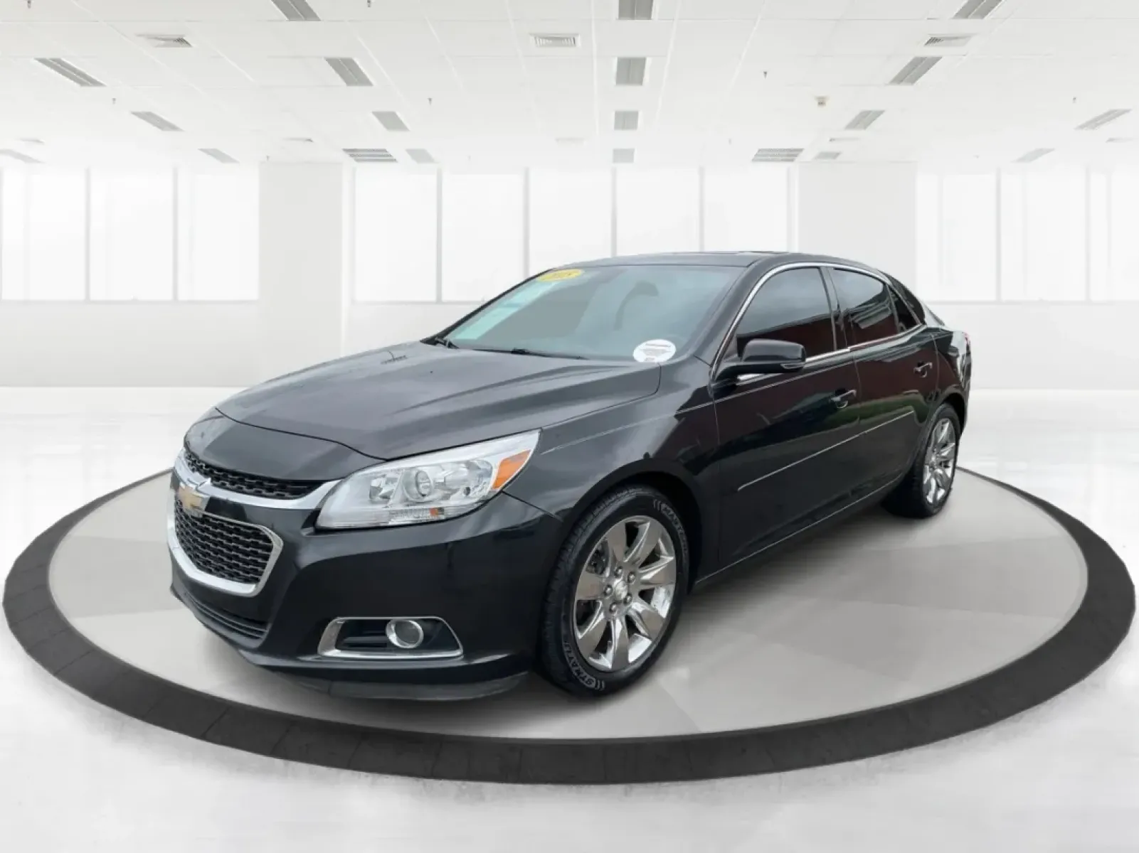 2015 Chevrolet Malibu 2LT (1G11D5SL9FF) with an ECOTEC 2.5L I-4 gasoline direct injection engine, located at 1099 N County Rd 25A , Troy, OH, 45373, (937) 908-9800, 40.057079, -84.212883 - Discover the perfect blend of style, performance, and affordability with the 2015 Chevrolet Malibu 2LT, available now at Advantage Car and Credit in Fairborn, OH. Whether you're commuting to work, ferrying the kids to school, or planning weekend getaways, this reliable sedan is designed to enhance y - Photo#8