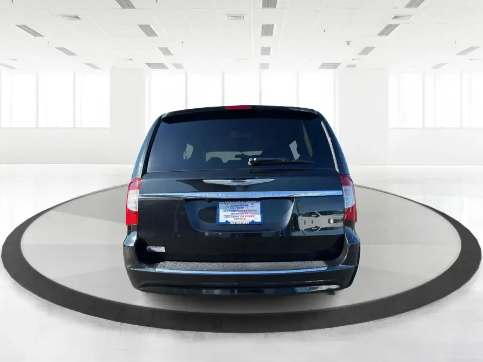 2013 Chrysler Town and Country Touring (2C4RC1BG8DR) with an Pentastar 3.6L V-6 DOHC engine, 6-Speed Automatic transmission, located at 8750 N County Rd 25A, Piqua, OH, 45356, (937) 908-9800, 40.164391, -84.232513 - Road-trip weekends, school drop-offs, and big-box store runs feel a lot easier when you've got a minivan that's built for real life. This 2013 Chrysler Town and Country Touring in Brilliant Black Crystal Pearlcoat is a smart pick for growing families, busy commuters, and budget-conscious buyers wh - Photo#3