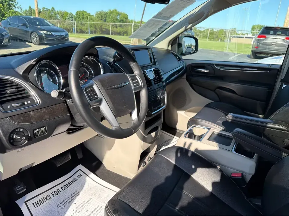 2013 Chrysler Town and Country Touring (2C4RC1BG8DR) with an Pentastar 3.6L V-6 DOHC engine, 6-Speed Automatic transmission, located at 8750 N County Rd 25A, Piqua, OH, 45356, (937) 908-9800, 40.164391, -84.232513 - Road-trip weekends, school drop-offs, and big-box store runs feel a lot easier when you've got a minivan that's built for real life. This 2013 Chrysler Town and Country Touring in Brilliant Black Crystal Pearlcoat is a smart pick for growing families, busy commuters, and budget-conscious buyers wh - Photo#9