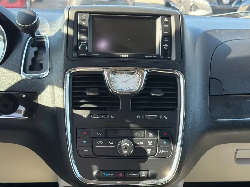 2013 Chrysler Town and Country Touring (2C4RC1BG8DR) with an Pentastar 3.6L V-6 DOHC engine, 6-Speed Automatic transmission, located at 8750 N County Rd 25A, Piqua, OH, 45356, (937) 908-9800, 40.164391, -84.232513 - Road-trip weekends, school drop-offs, and big-box store runs feel a lot easier when you've got a minivan that's built for real life. This 2013 Chrysler Town and Country Touring in Brilliant Black Crystal Pearlcoat is a smart pick for growing families, busy commuters, and budget-conscious buyers wh - Photo#13